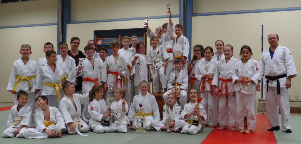 https://www.tvjahn-bad-lippspringe.de/tl_files/artikelbilder/2012/Judo/Abschlusstraining 2015/DSC04342b.jpg